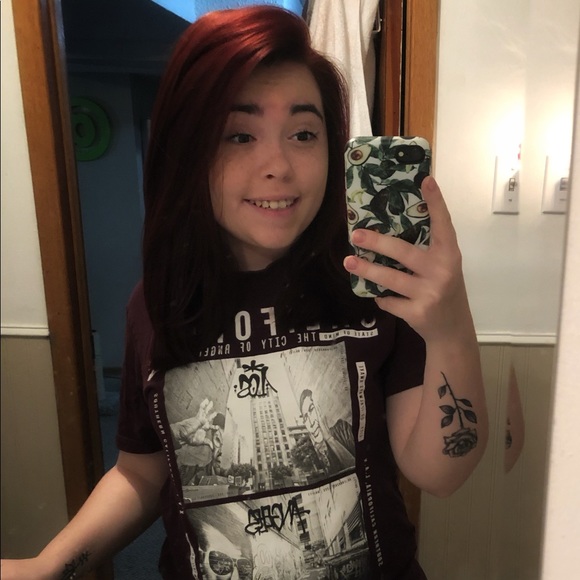 Meet your Posher, Alex - Picture 1 of 1